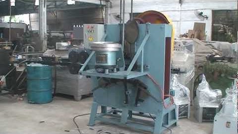 bucket handle bending machine with gripper and end heading .MPG