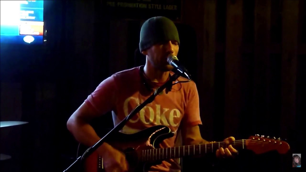 Obejrzyj “When I’m Alone” Live in Wilmington NC w YouTube Obejrzyj “When I’m Alone” Live in Wilmington NC w YouTube