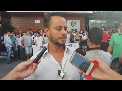 Roberto Prudencio fala sobre manifesto em frente ao Cartório de Registro de Imóveis