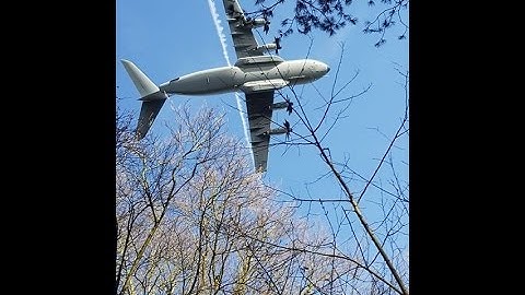 Huge low-flying plane over Formby - RAF Atlas A400M