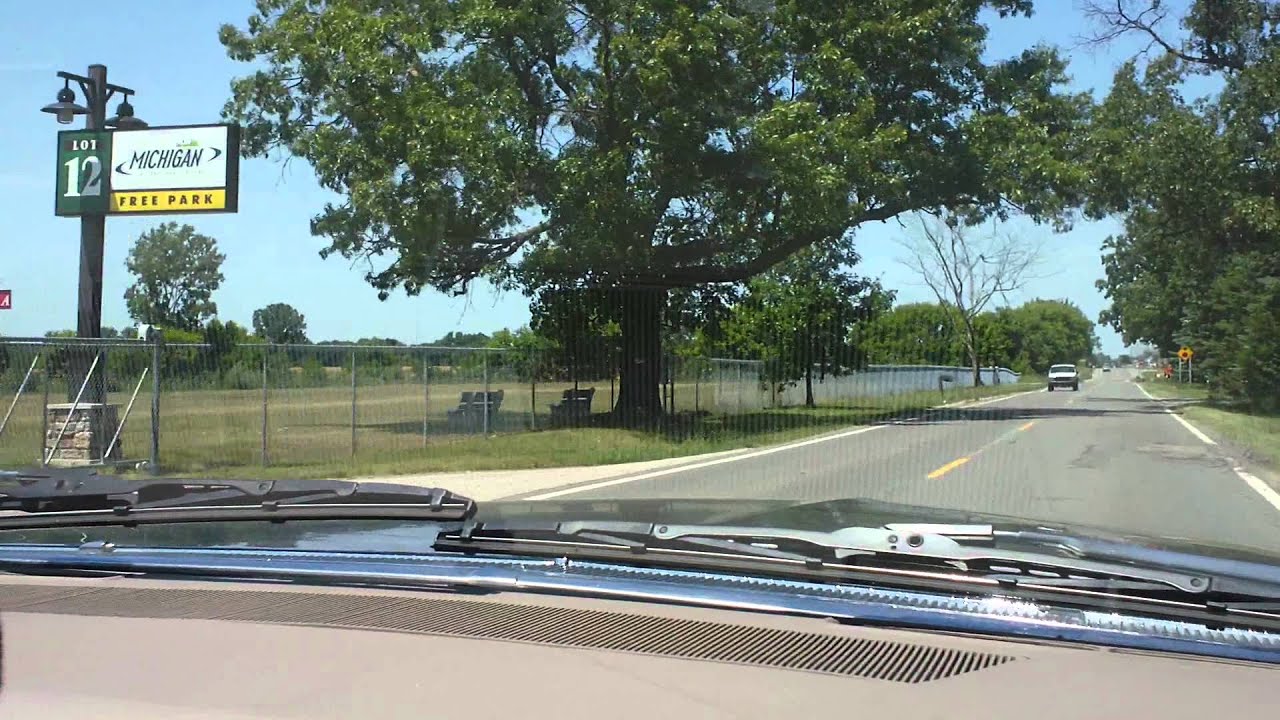 A Drive Through Brooklyn, Michigan In HD