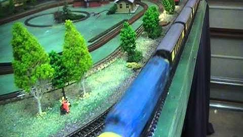 Triang Class 37 (Type 3) Co-Co Locomotive.MOD