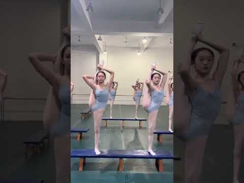 Dance training class video, leg press training part2