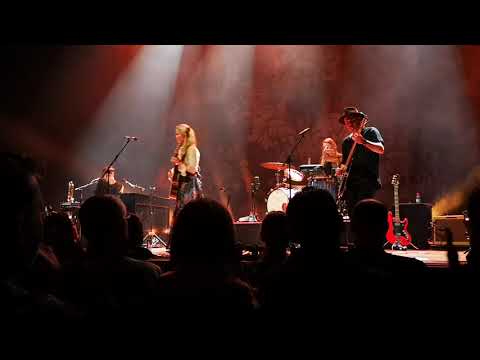Tina Dickow (Tina Dico) - Count To Ten (live)