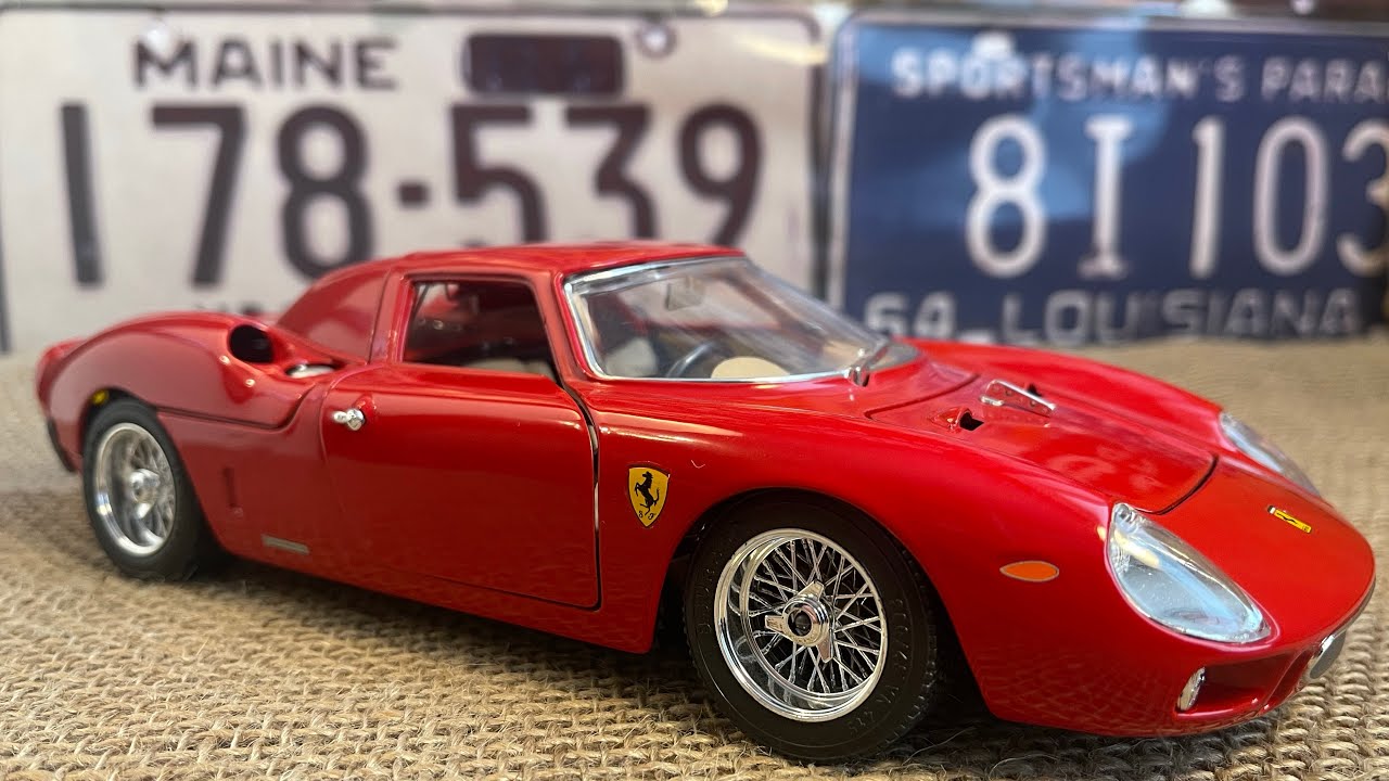 Review Diecast Ferrari 250 Le Mans (1955) Scale 1:18 Model Car 1 