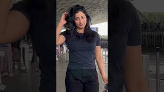 Niharica Raizada Shorts Video