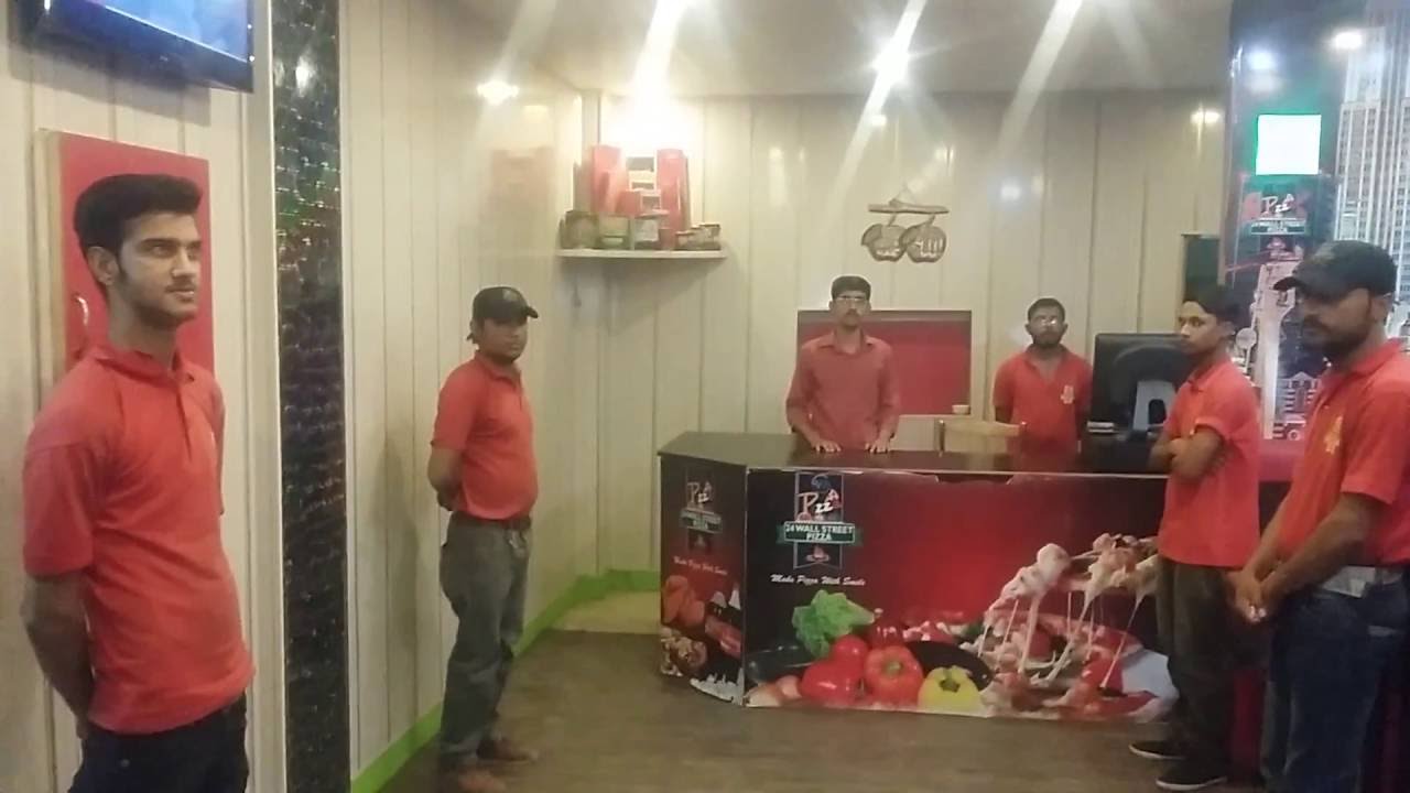 24 WallStreet Pizza Gulberg Branch with New Interior YouTube