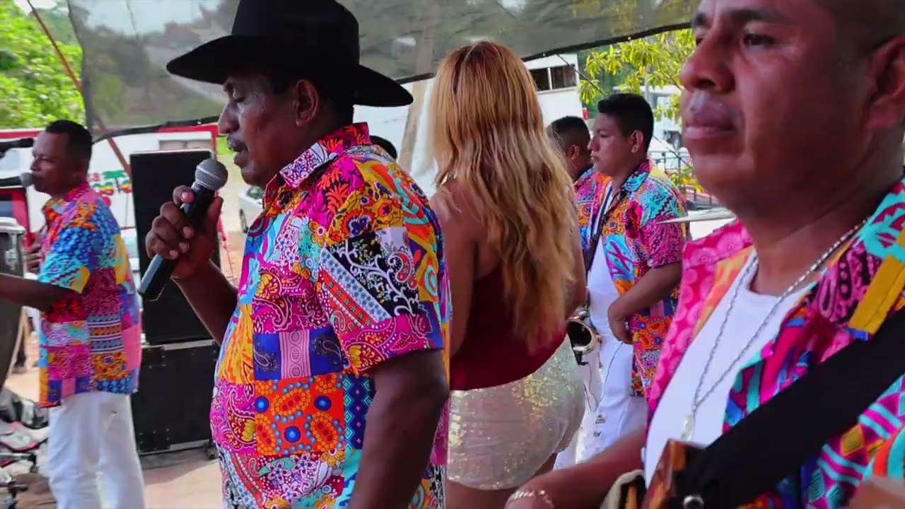 Raza Costeña- El Coyuyo/El Caballo Sin Rienda/El Cerrito