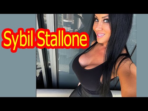 Sybil Stallone Biography, Curvy Model, Plus Size Model, Wiki, Age, Height, Career & More 2023