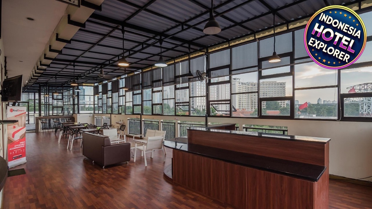 RedDoorz Plus near Semanggi | Jakarta, Indonesia | Hotel Review 🛏️