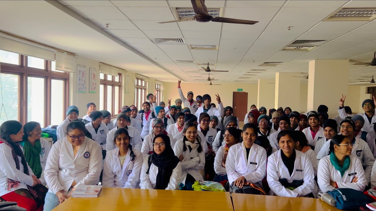 dissection-hall-vlogs-mbbs-1st-year-youtube