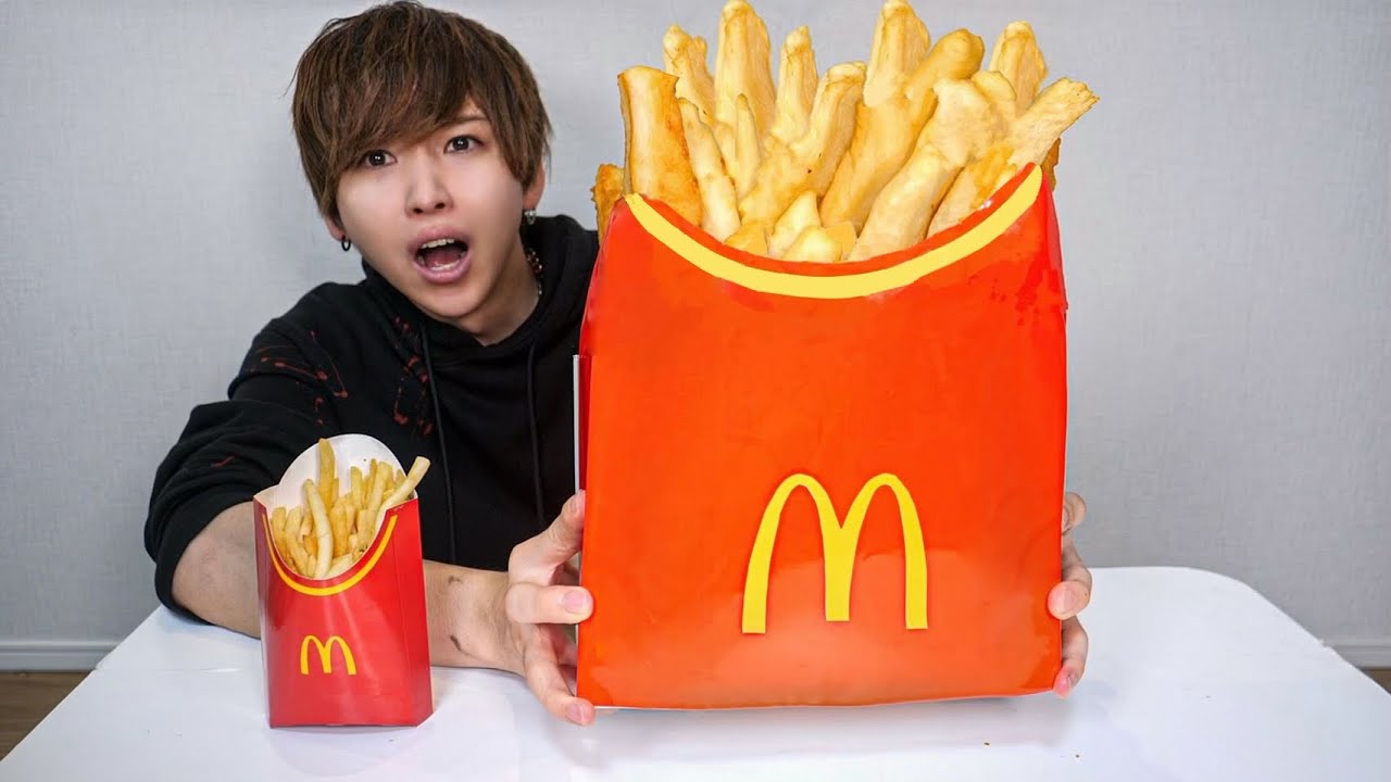 Big eater] I tried the super super super extra large McDonald's