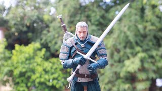 Geralt of Rivia (Witcher 3) Figure Unboxing
