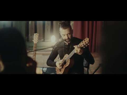 Buzzy Lao - Redemption Song - Live