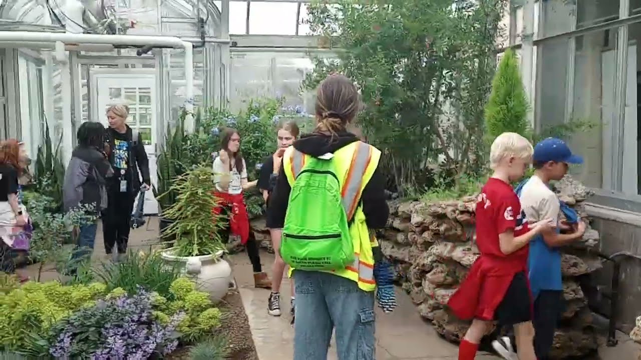 Walking Through the Oak Park Conservatory in Oak Park, IL