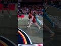 Caitlin Clark with the BETWEEN THE LEGS assist!!