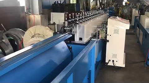 width adjustable roll forming machine