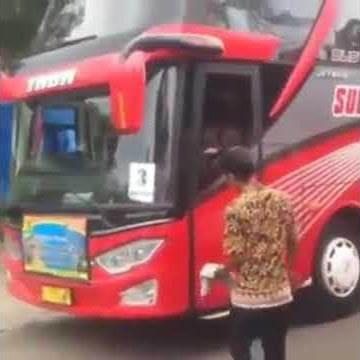 Kisah sedih sopir bus versi parody...