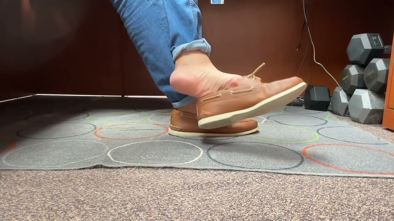 Sperry Topsiders Sockless Shoeplay