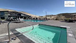 Resort-Style Swimming Pool Deck w/ Hot Tub | The Overlook at Keystone Canyon Apartments