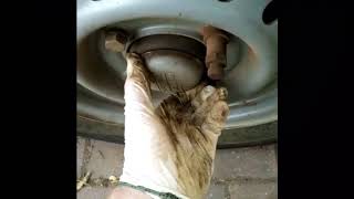 how to check your horse trailer hub caps