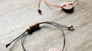 How To Make A Cord And Button Bracelet - DIY Style Tutorial - Guidecentral