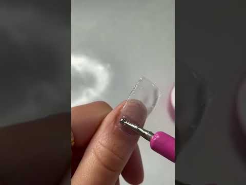 Vidéo: Comment faire de faux ongles avec du ruban adhésif : 7 étapes (avec photos)