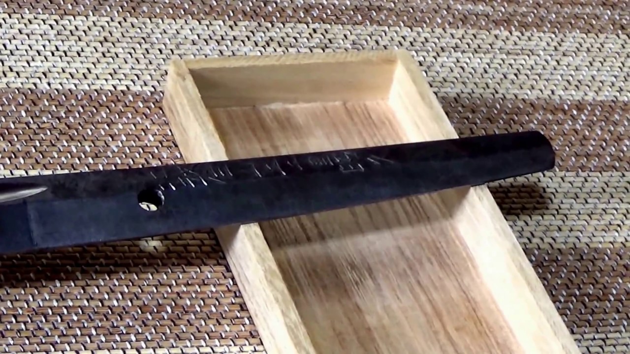 日本刀の手入れと鑑賞 Japanese sword KATANA - YouTube