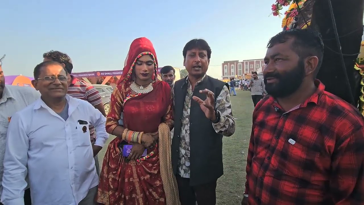 सुंदर युवती ने किया ऊंट के साथ मेले में सांस्कृतिक कार्यक्रम skdयूनिवर्सिटी हनुमानगढ़| विनोद स्वामी 