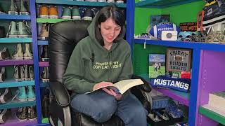 Her Knight in Shining Football Pads Chapter 59 Oliver read aloud by the author Kaity Norriss