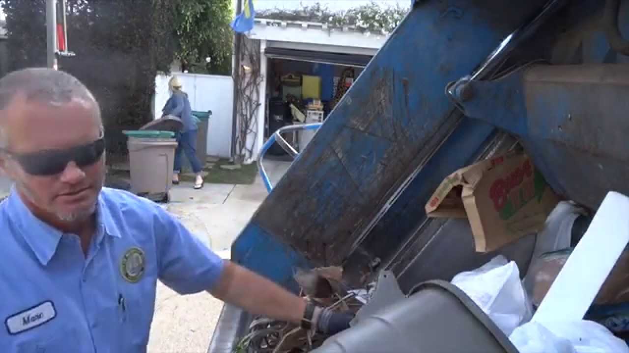 The Final Season (Premiere) - Newport Beach Trash