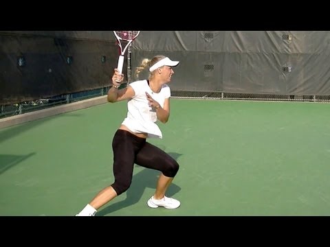 Video: Il giocatore di tennis Caroline Wozniacki vive con il semplice consiglio del papà