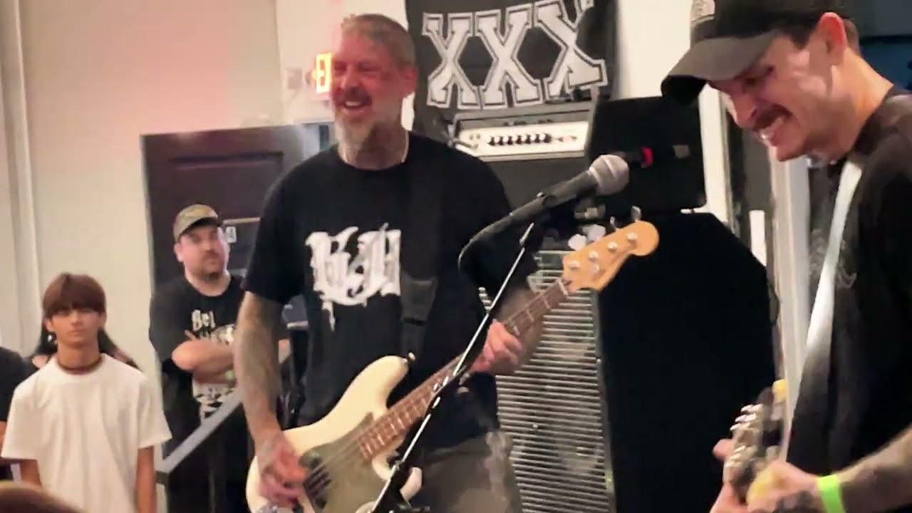 Body – Live at Flying V Music Hall in Minneapolis, 2025