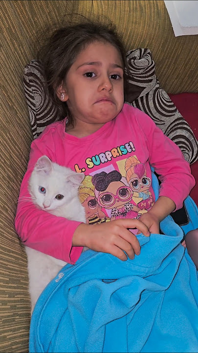 😥LET'S GO TO THE ER!!🏥CYNTHIA HAS A STOMACH ACHE😢 _NALUCHI VLOG #ergencias #cynthia #naluchivlog