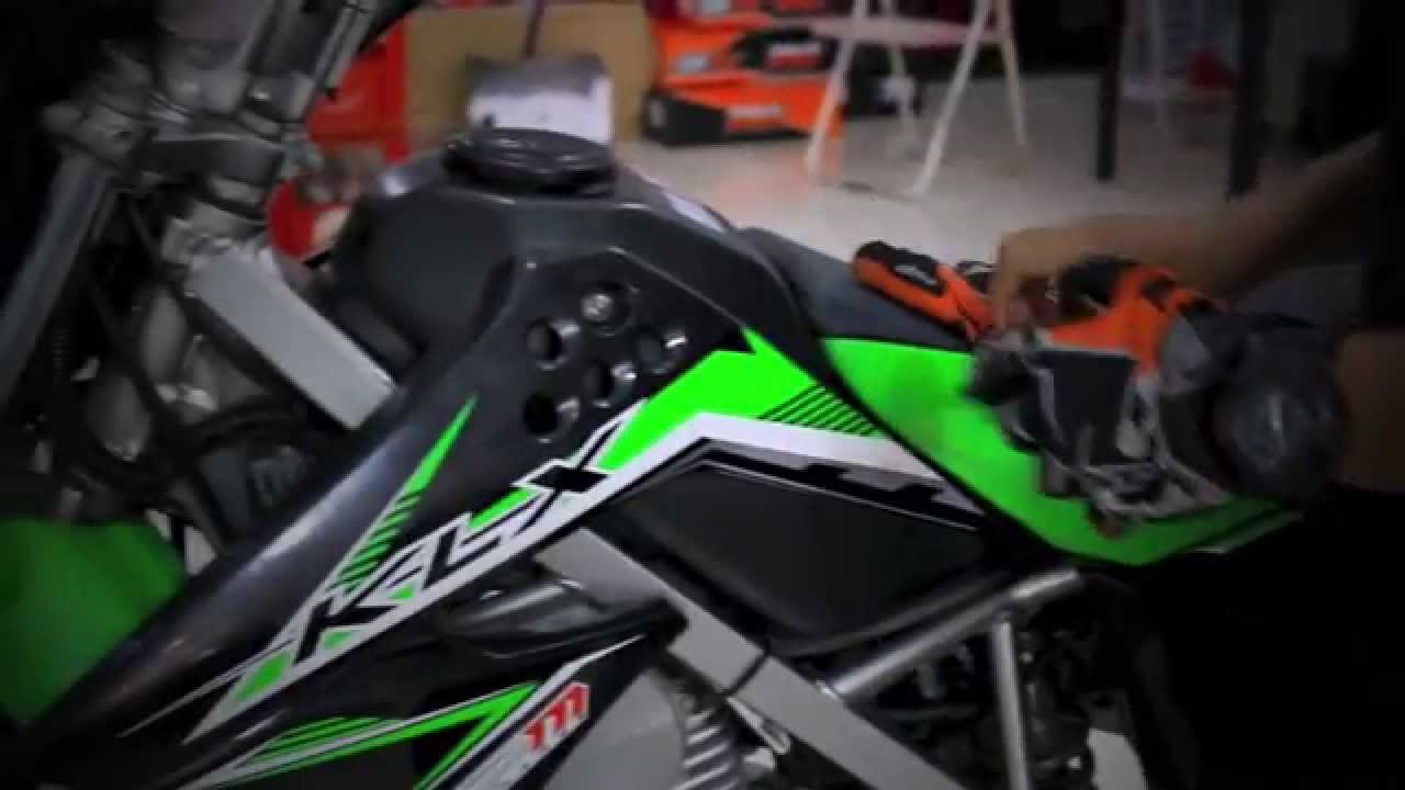 Gambar Kawasaki KLX 150 2022 Lihat Desain OTO