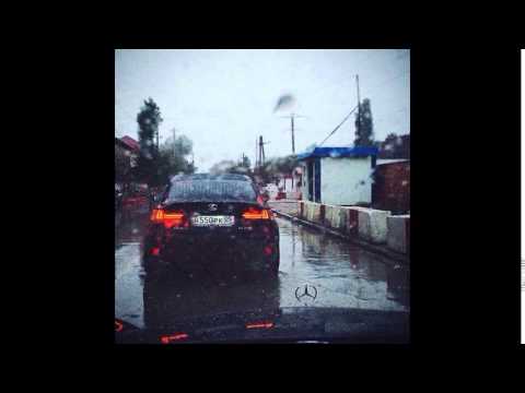 უხმოდ მივყვები ქუჩის ნაპირებს