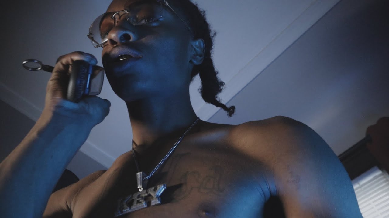 Certified Trapper - 3 Heads 1 Block(Official Music Video) - YouTube