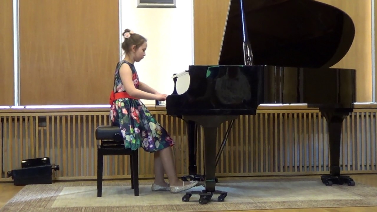 Wiktoria Muszyńska - Nikolai Rakov - Walc - YouTube