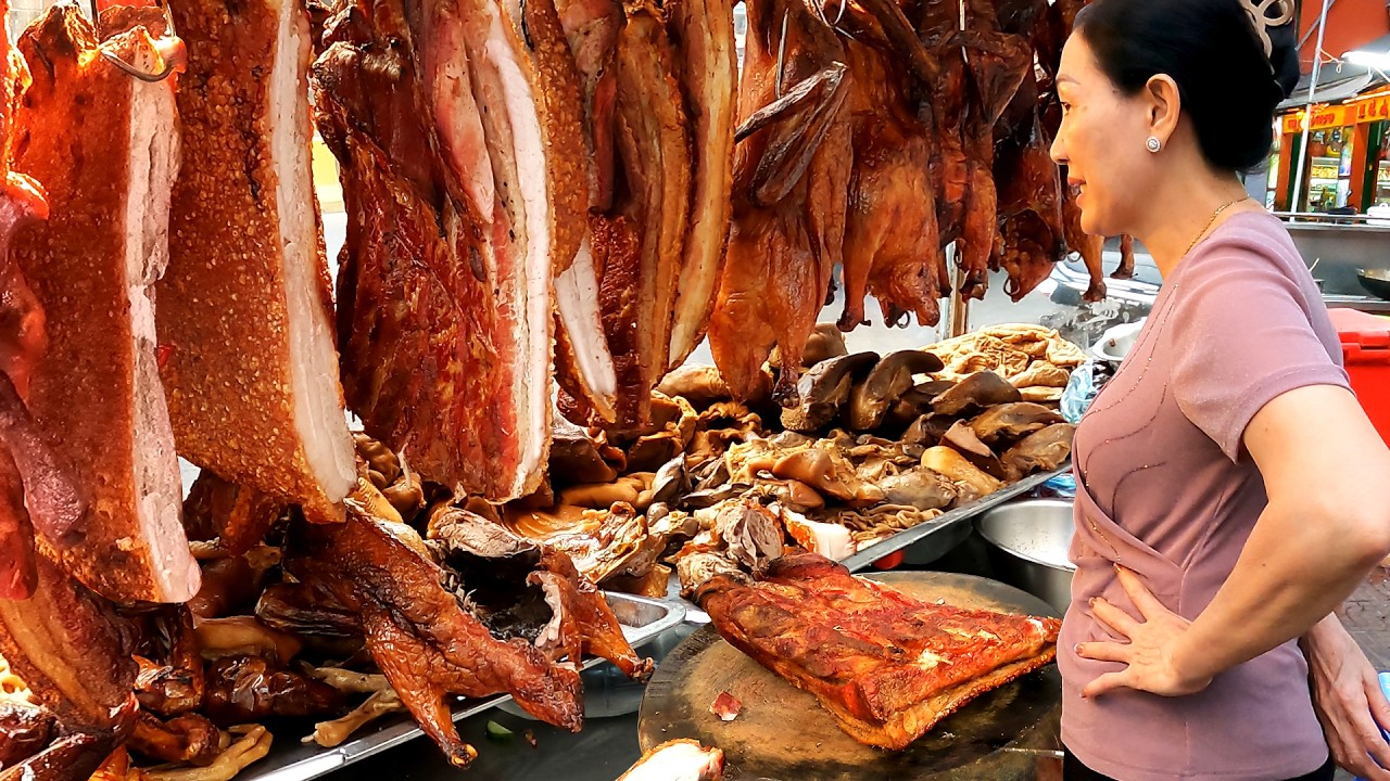 No Need To China! Here The China's Pork Chops in Phnom Penh! Cambodian Street Food