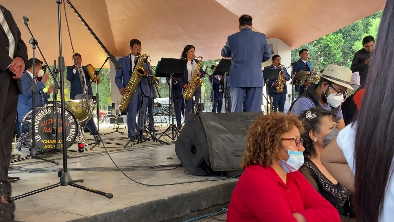 Aires del Sur, danzonera joven de México Chamaco Aguilar.