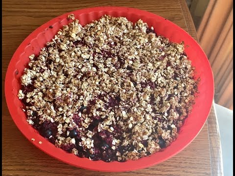 Vegan recipe! Berry Cobbler no sugar, no oil, no flour, very yummy