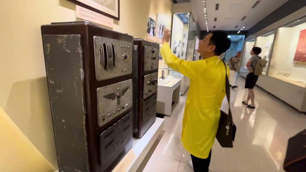 Vietnam History Museum in Ha Noi, Vietnam, reviews, many video parts