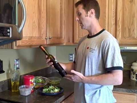 Quick and Easy Salad with Fruit and Nuts - The Paleo Diet Style