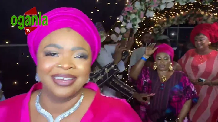 SEE HOW CROWD WELCOME STAR ACTOR ODUN ADEKOLA AND BIDEMI KOSOKO AT ENIOLA AJAO MOVIE PREMIERE