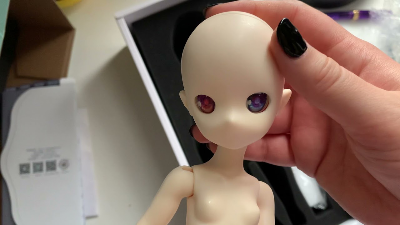 Dollzone Black Cat with B27-010 body box opening