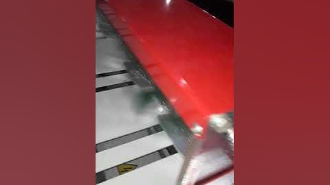 Máy cắt túi nilon tự động 2 tầng 4 cuộn.dập quai tự động