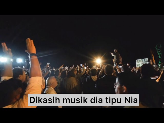 TIKTOK SONG HITS | LAH TAI DIA TIPU NIA #figurinha #tiktok class=