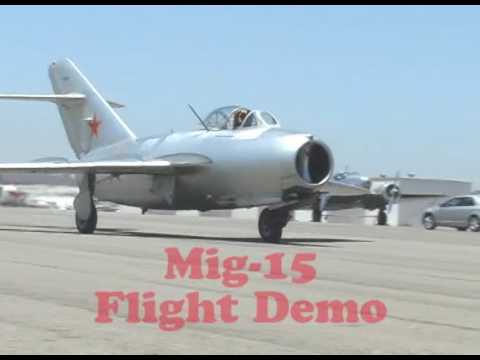 Soviet Korean War Vintage Mig-15 Flight Demo !