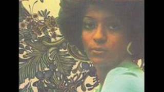 Video thumbnail of "Eleanore Mills - How Can I Love You"