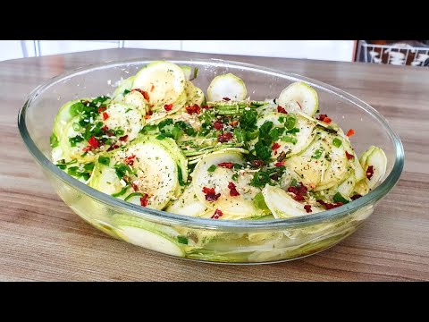 Vídeo: Como Fazer Salada De Abobrinha Crua